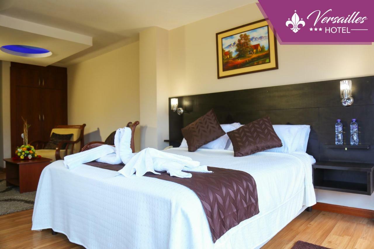 Hotel Versailles Амбато Екстериор снимка