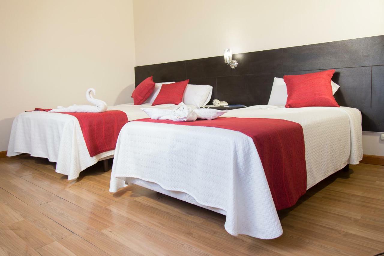 Hotel Versailles Амбато Екстериор снимка